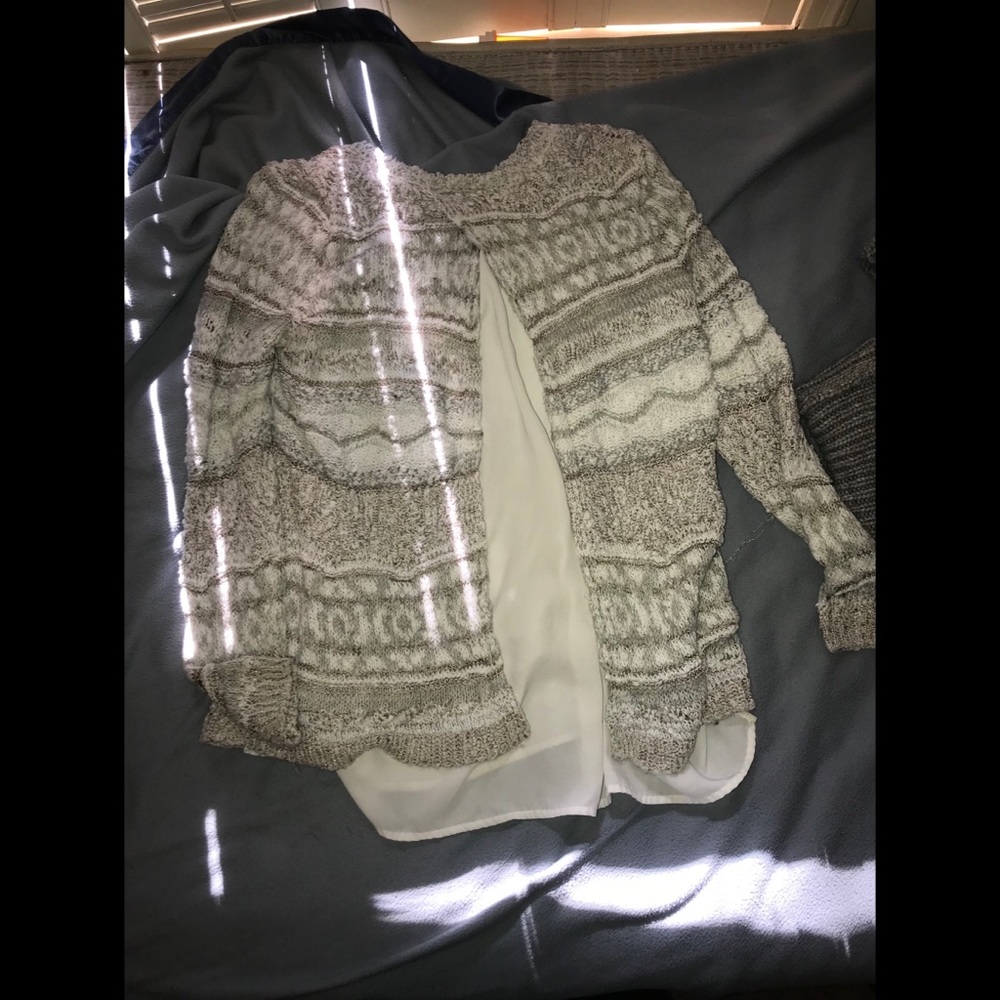 Split Back Sweater - Picture 2 of 2